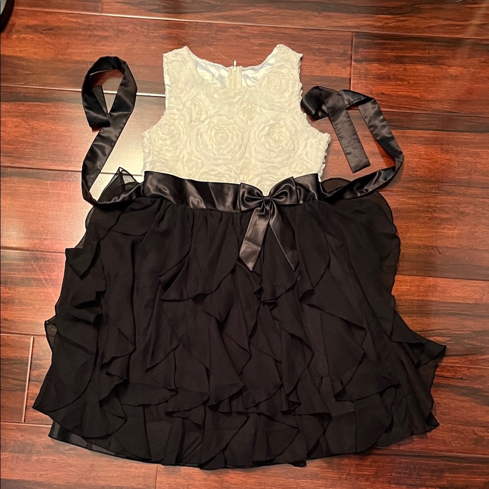 American Princess Black and White Floral Garden Black Tie Party Dress Girl's 16
